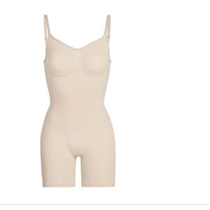 Skims Seamless Sculpt Mid Thigh Bodysuit